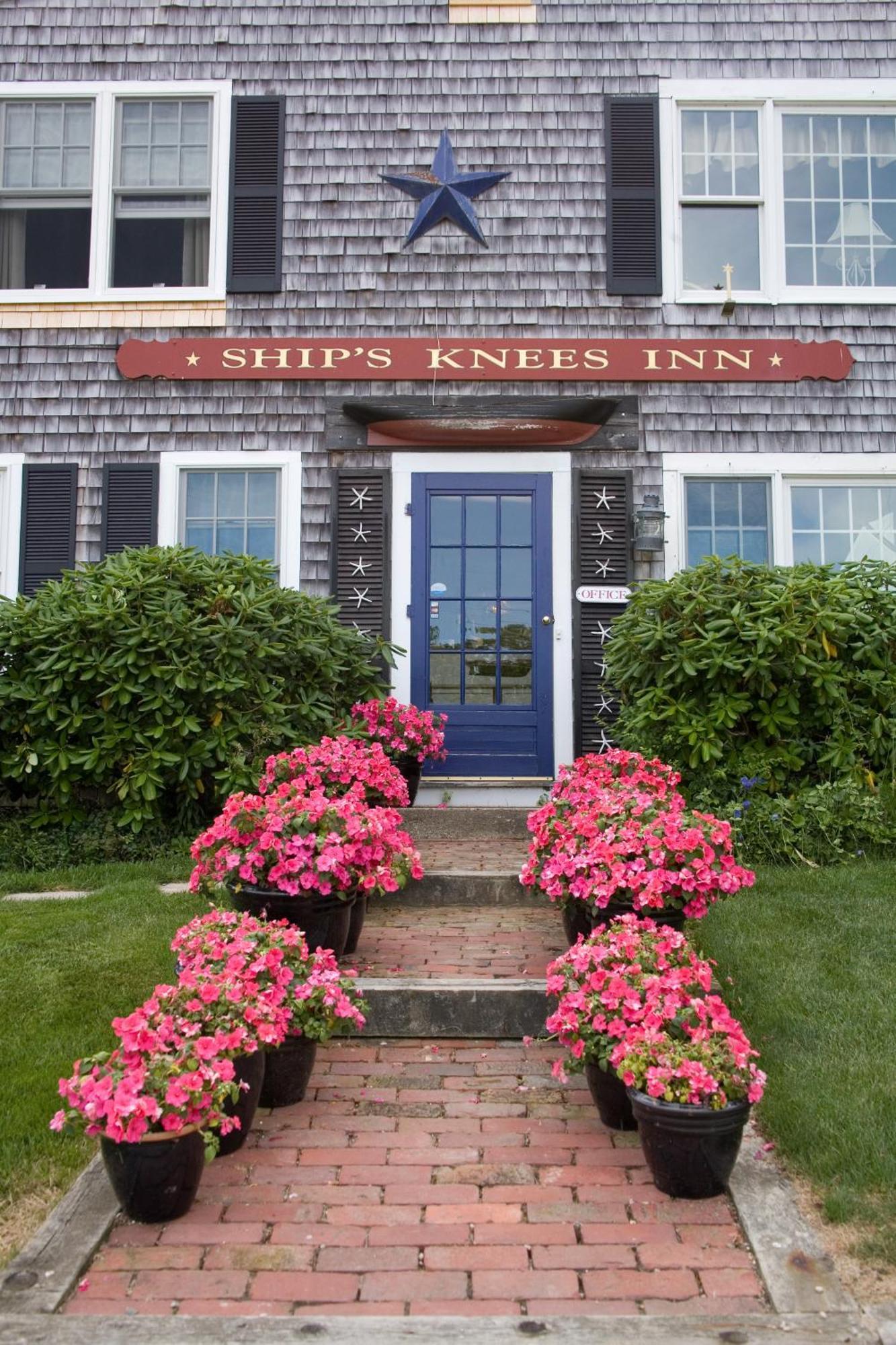 Ship'S Knees Inn East Orleans Exterior photo